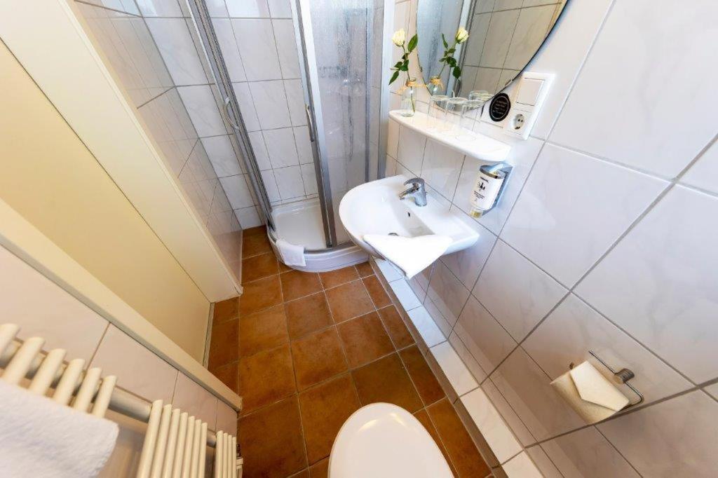 Auto-Parkhotel Hamburg St Pauli Hamburgo Quarto foto