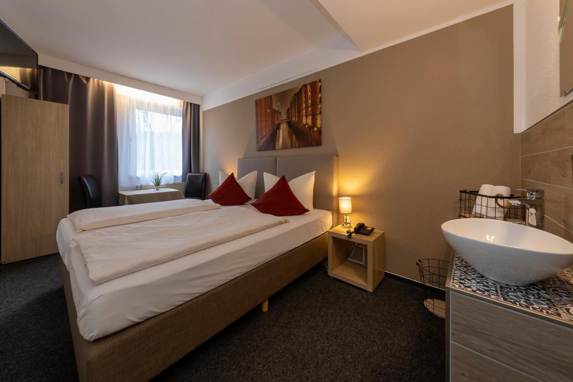 Auto-Parkhotel Hamburg St Pauli Hamburgo Exterior foto